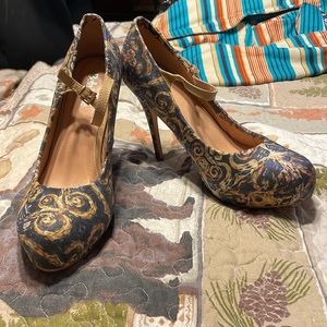 Custom Doctor Who heels